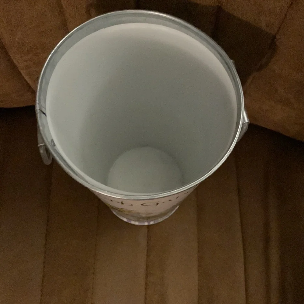 Rustic Tin vase with plastic insert‎